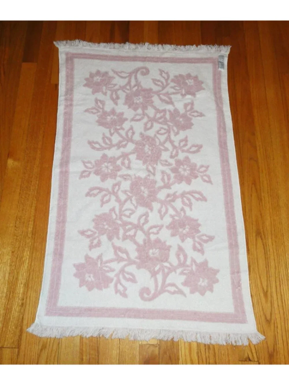 Vintage Pink & White Reversable Fieldcrest Floral Bath Towel w/ Fringe